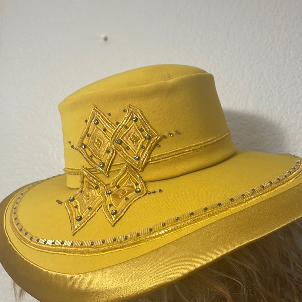 Beautiful Gold BenMarc International